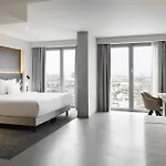 Отель Doubletree By Hilton
