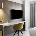 Отель Doubletree By Hilton 4*
