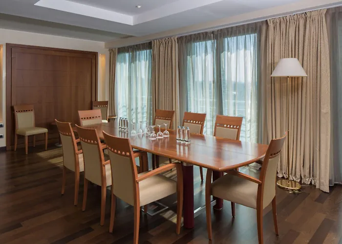 Doubletree By Hilton 4*