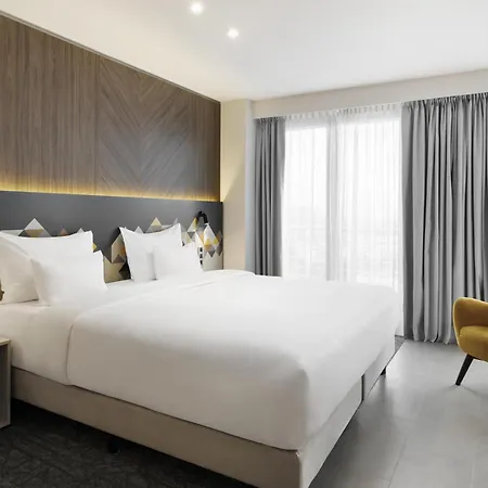 酒店 Doubletree By Hilton 4*