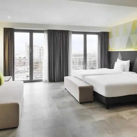 Doubletree By Hilton 酒店