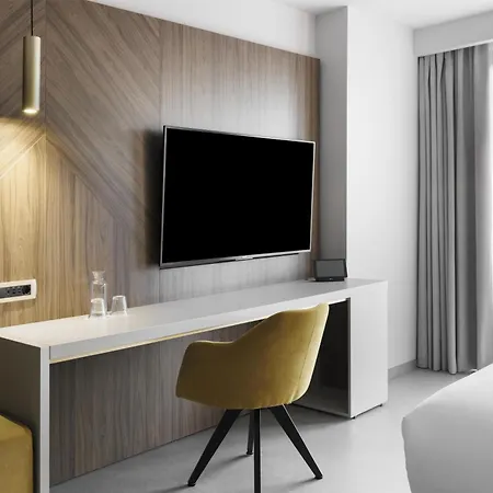 酒店 Doubletree By Hilton 4*