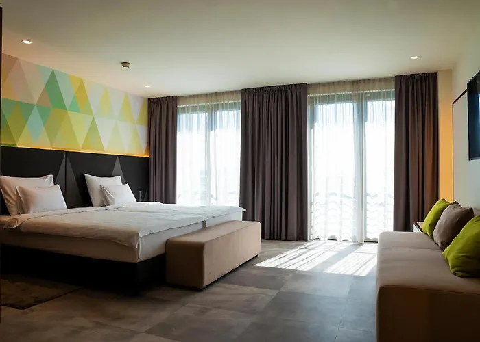 Doubletree By Hilton Hotell 4*