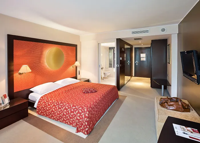 Doubletree By Hilton Hotell 4*