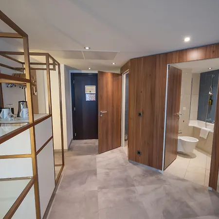 호텔 Doubletree By Hilton 4*